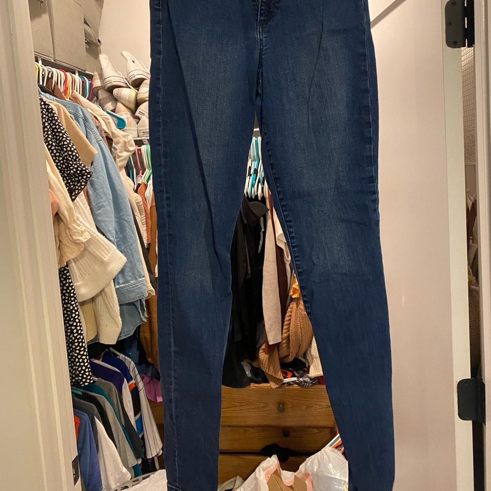 Gap skinny jeans dark wash